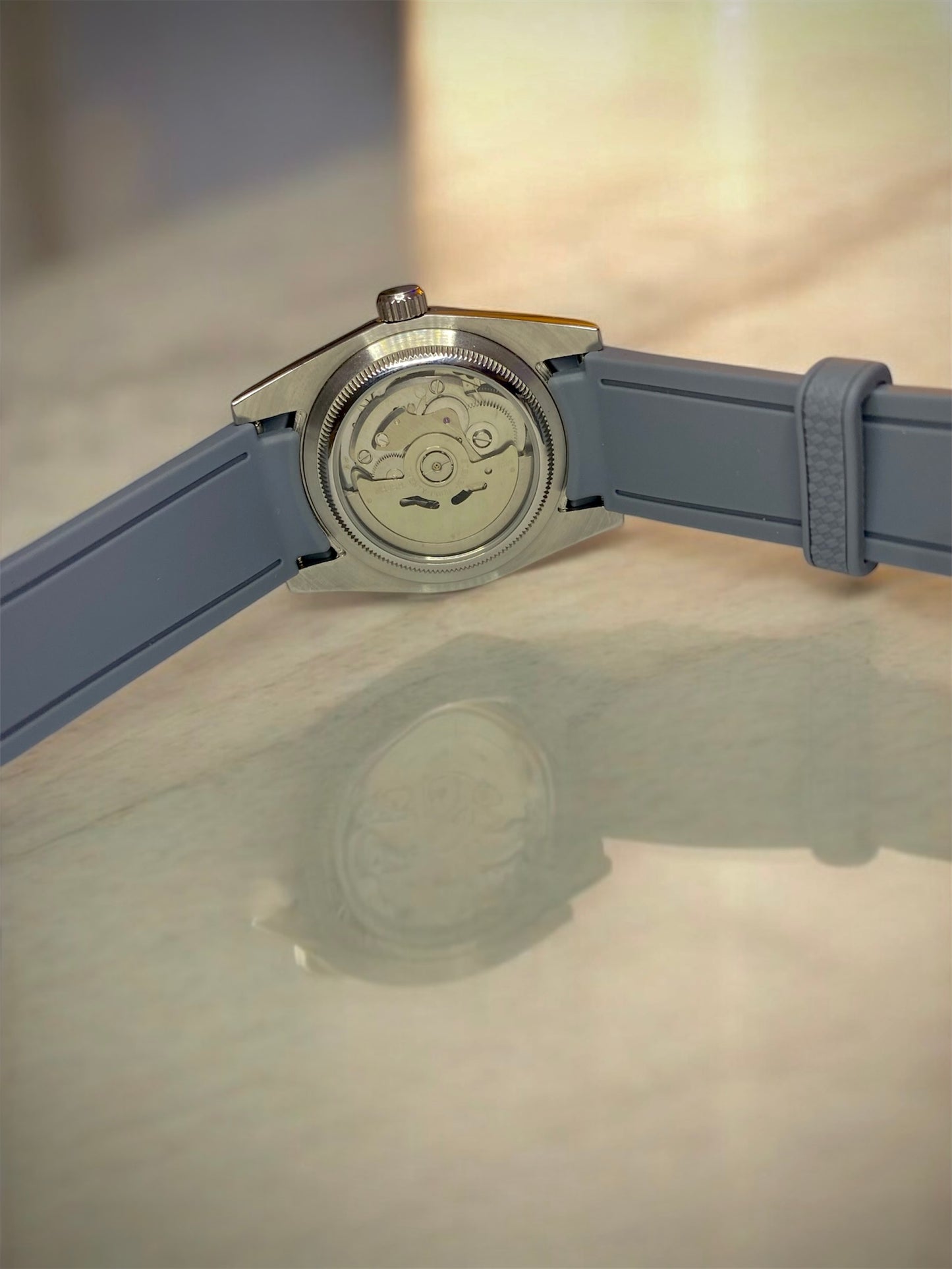Gray diving strap